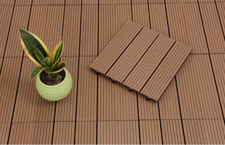 Interlocking decking tile