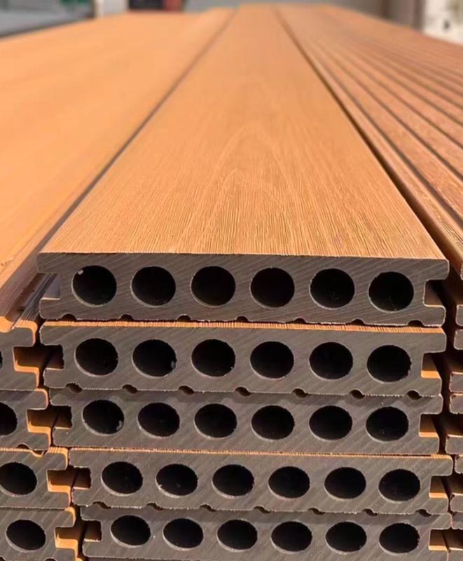 Round hole wpc decking