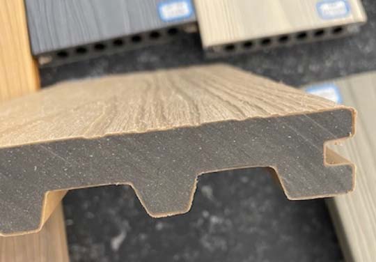 china capped wpc decking board